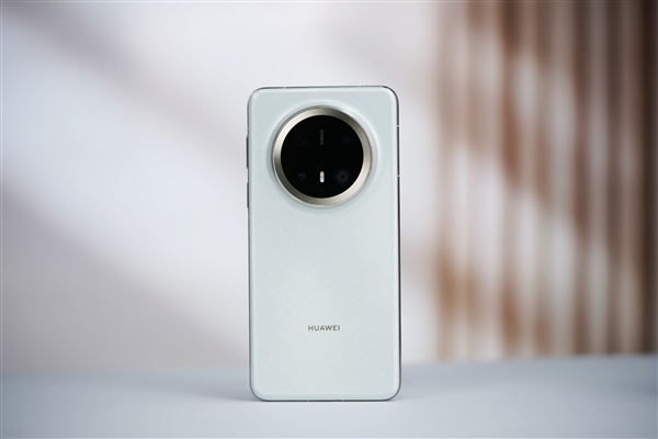 华为鸿蒙7直连供电支持机型扩容！新增Pura 80、Mate 70系列等