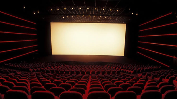 周星驰回应为什么不重回幕前:自称不会演戏