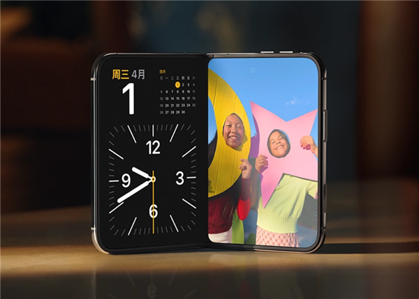 三星讽刺iPhone Duo 罗永浩:苹果才是讽刺广告老手 成行业老大前天天干