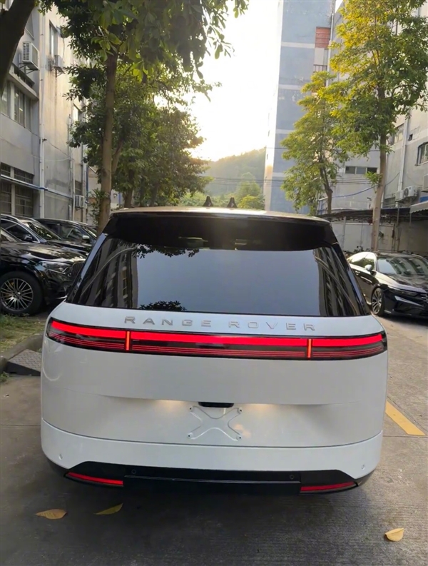 小鹏GX车主爆改爱车成路虎揽胜：不懂车的真给唬住了